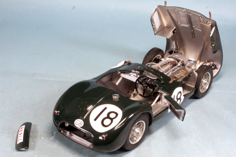 M-195 CMC 1/18 ジャガー タイプ C (ブリティッシュ レーシング グリーン) ルマン 24H 1953 Winner #18 T.ロルト/  D.ハミルトン ジャガーレーシングチーム 1500台限定 特別価格 ミニカーショップ ロム